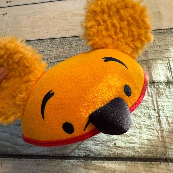 Winnie the Pooh Disney Parks  hat. - Picture 5 of 8